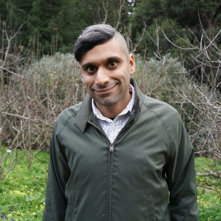 Neel Ahuja headshot